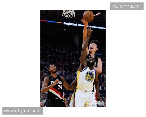 姚明罚球左手技巧揭秘如何在比赛中提升罚球命中率与稳定性 姚明罚球左手技巧揭秘如何在比赛中提升罚球命中率与稳定性