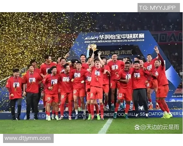 南京奥体中心足球明星闪耀赛场展现激情与荣耀的精彩瞬间 南京奥体中心足球明星闪耀赛场展现激情与荣耀的精彩瞬间