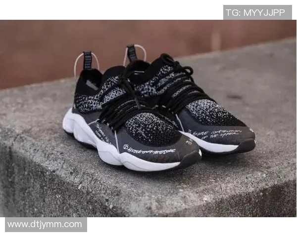 球裤篮球明星的时尚风潮与运动表现的完美结合探讨